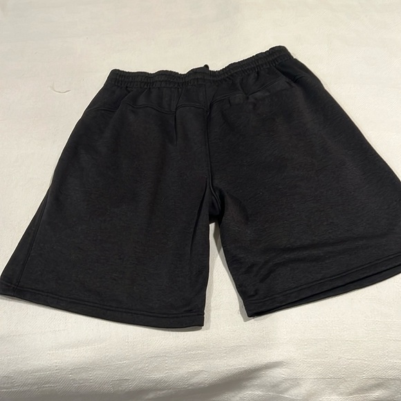 Champion black shorts - Picture 2 of 3